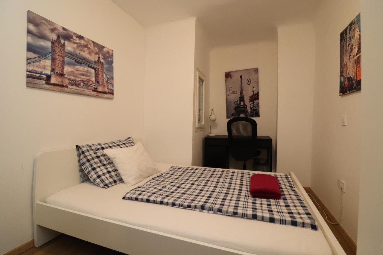 New Guest House A In Kiraly Street 106 Budapest Exteriör bild