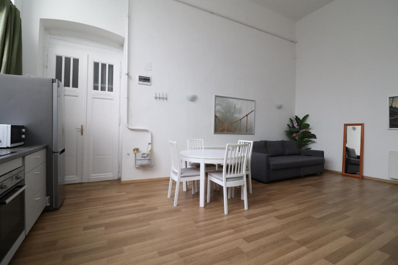 New Guest House A In Kiraly Street 106 Budapest Exteriör bild
